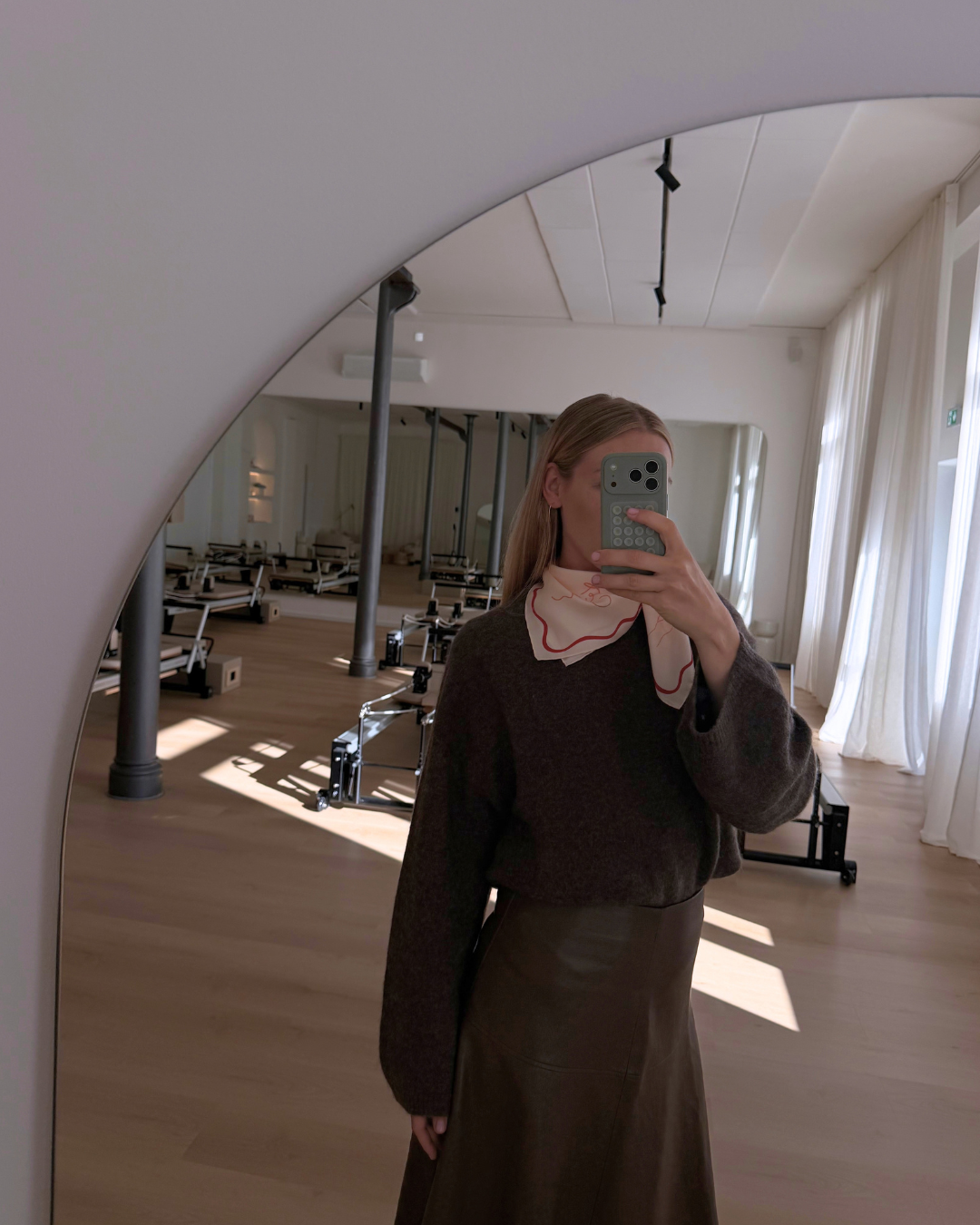 The Life Barn Abundance Seidentuch groß